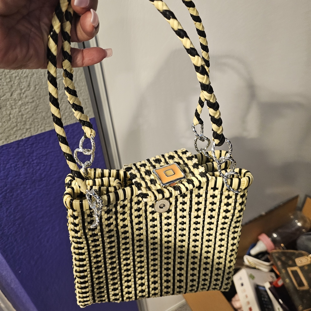 Elegant Black and Cream Woven Shoulder Bag